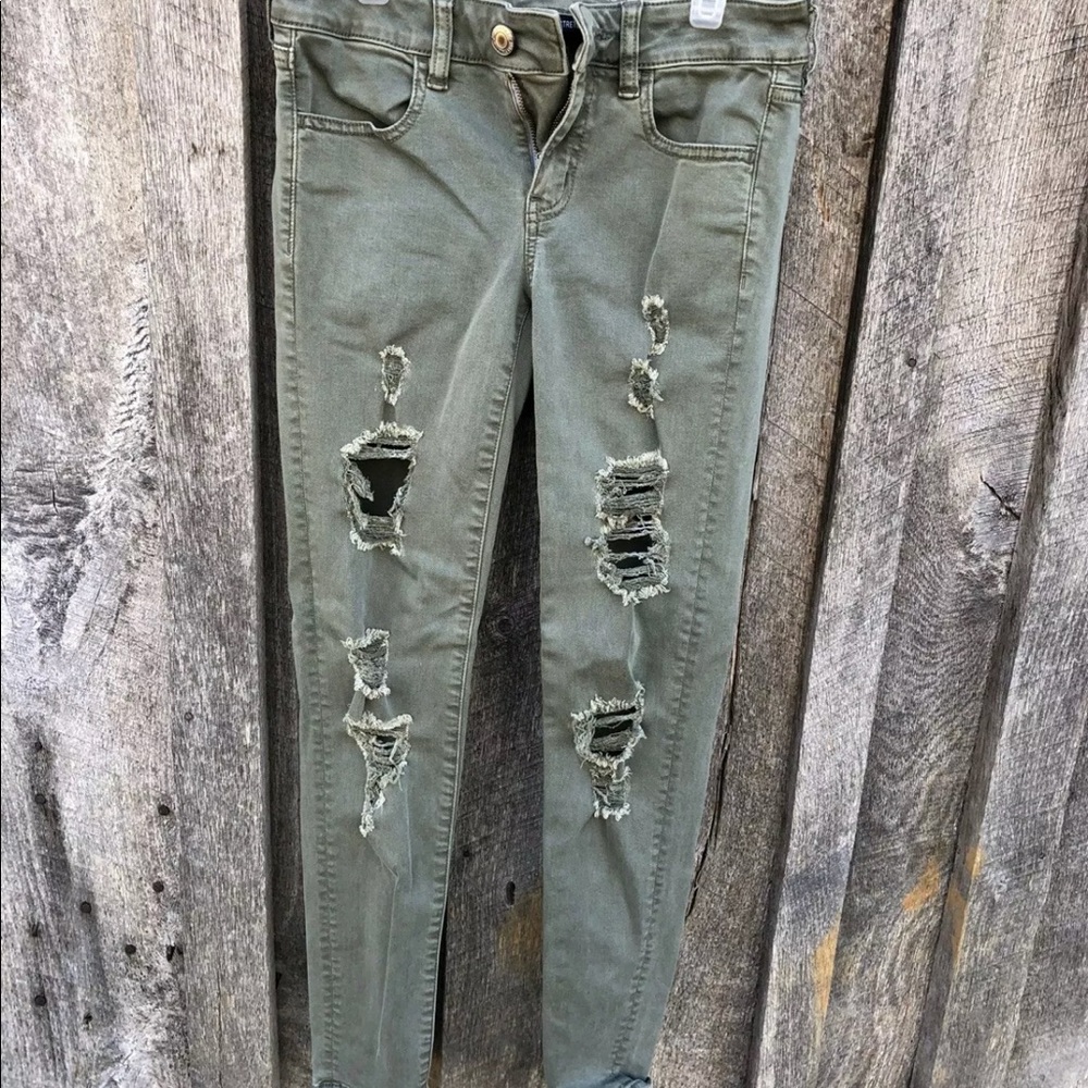American Eagle Skinny green destroy jeans jegging
